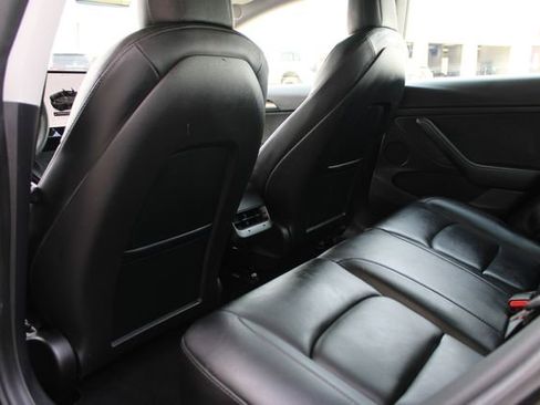 Used 2022 Tesla Model 3 Performance image 25