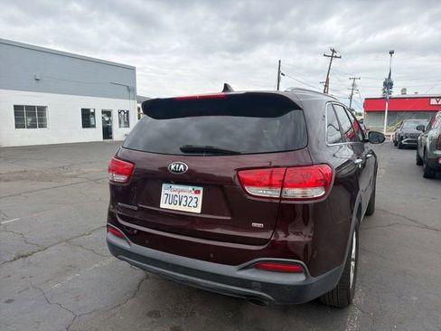 Used 2016 Kia Sorento FWD w/ LX Convenience Package image 5