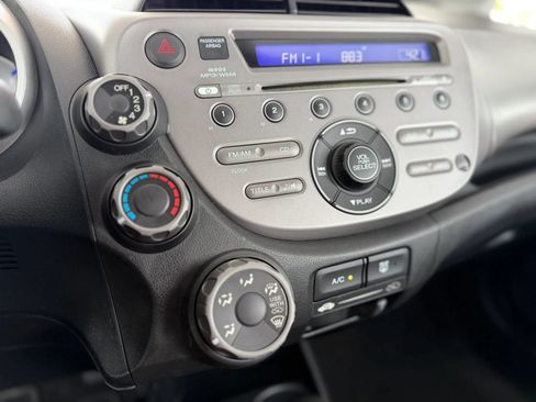 Used 2010 Honda Fit Sport image 13