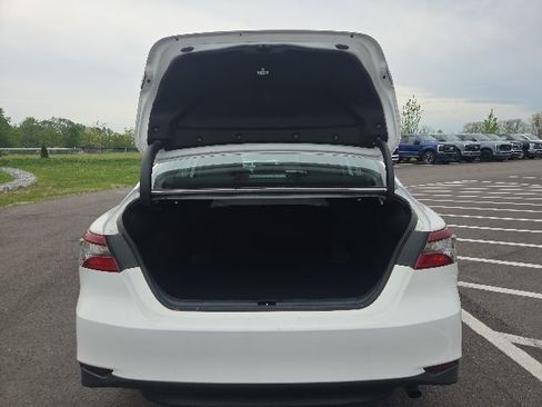 Used 2024 Toyota Camry LE FWD image 10