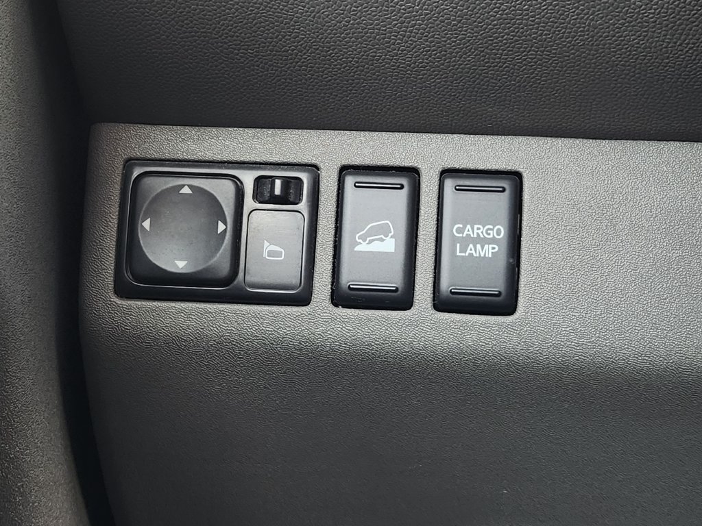 Used 2019 Nissan Frontier SV AWD/4WD image 22