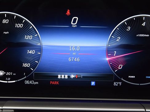 Used 2026 Mercedes-Benz GLE 450 4MATIC image 26