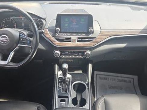Used 2021 Nissan Altima 2.5 SL FWD image 24