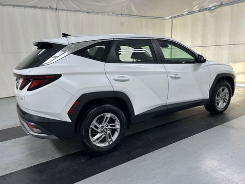Used 2025 Hyundai Tucson SE AWD/4WD image 2