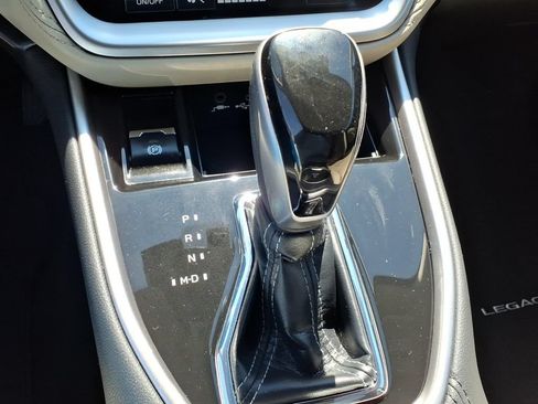 Used 2024 Subaru Legacy Limited AWD/4WD image 8