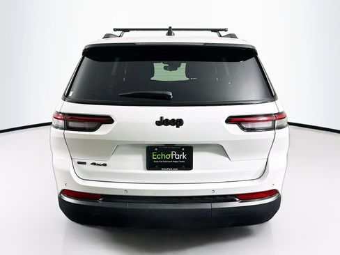 Used 2023 Jeep Grand Cherokee L Laredo image 7