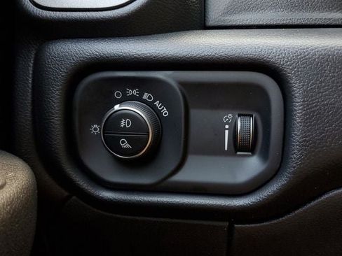 New 2026 RAM 5500 Tradesman AWD/4WD image 32