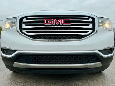 Used 2019 GMC Acadia SLT FWD image 9