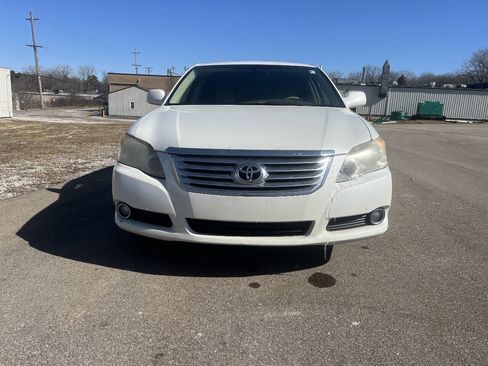 Used 2008 Toyota Avalon Limited image 2