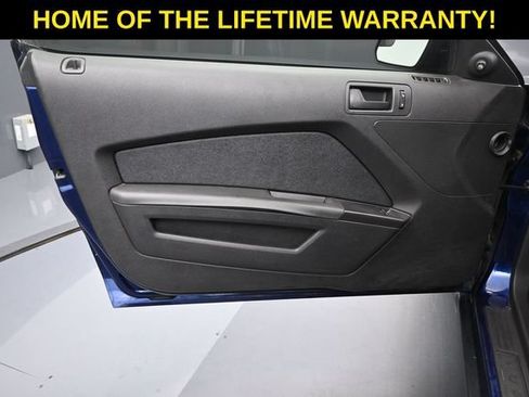 Used 2012 Ford Mustang Coupe RWD image 11