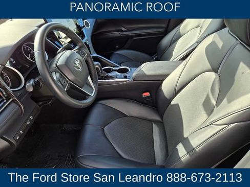 Used 2022 Toyota Camry XLE image 16