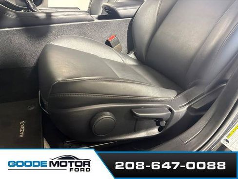 Used 2024 MAZDA MAZDA3 s FWD image 11