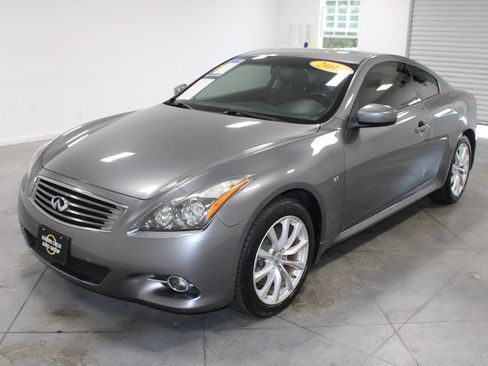 Used 2015 INFINITI Q60 AWD Coupe w/ Premium Package image 4