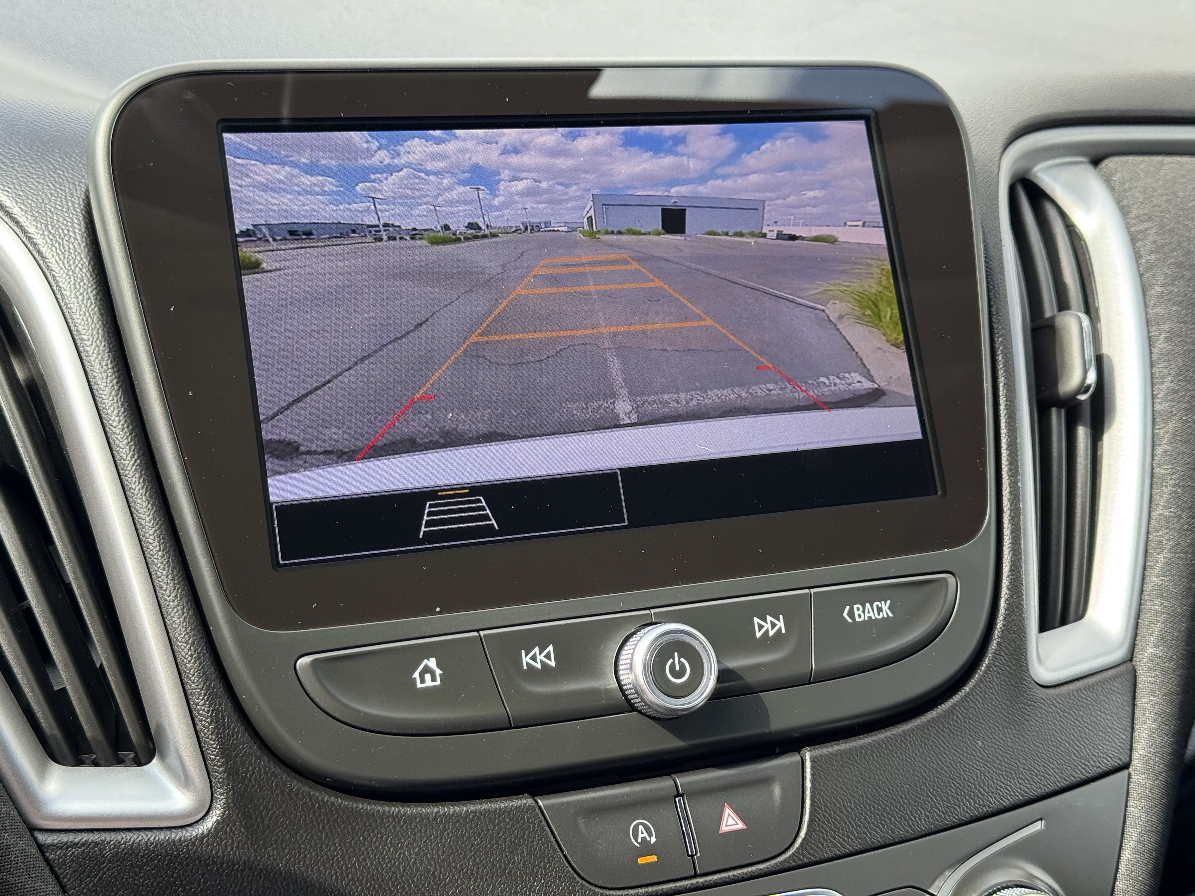 Used 2025 Chevrolet Malibu LT FWD image 27