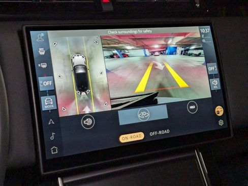 New 2026 Land Rover Range Rover Velar Dynamic SE image 13