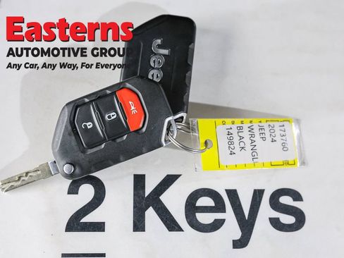 Used 2024 Jeep Wrangler Unlimited AWD/4WD image 25