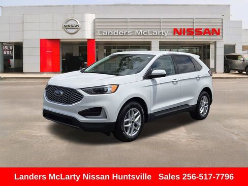 Used 2024 Ford Edge SEL AWD/4WD image 9