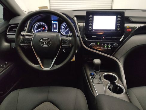 Used 2021 Toyota Camry LE w/ Carpet Mat Package (TMS) FWD image 22