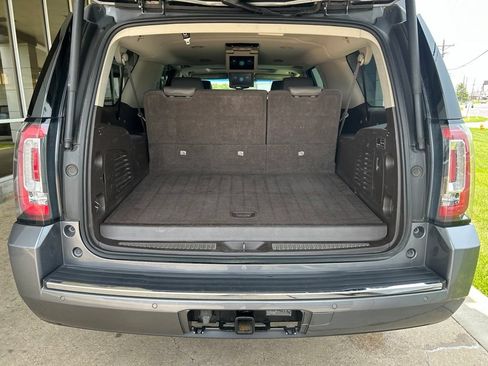Used 2020 GMC Yukon XL Denali w/ Denali Ultimate Package RWD image 12