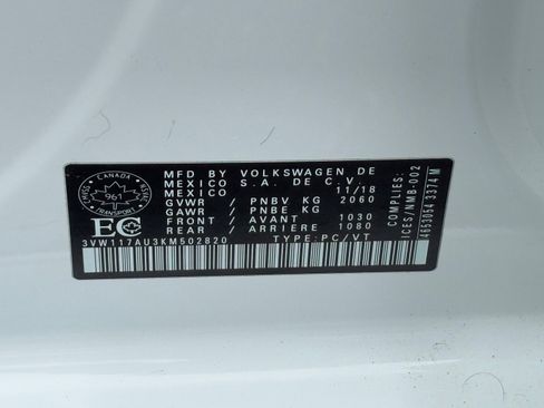 Used 2019 Volkswagen Golf S image 29