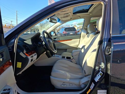 Used 2012 Subaru Outback 3.6R Limited w/ Moonroof Pkg image 12