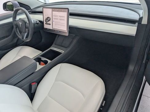 Used 2023 Tesla Model 3 Standard Range RWD image 11