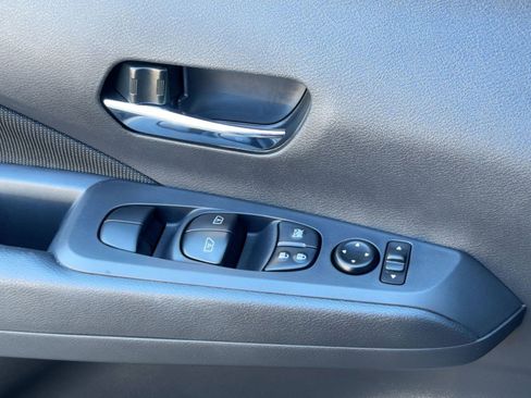 Used 2024 Nissan Kicks SV image 13