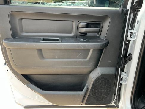 Used 2022 RAM 2500 Tradesman w/ Chrome Appearance Group image 18