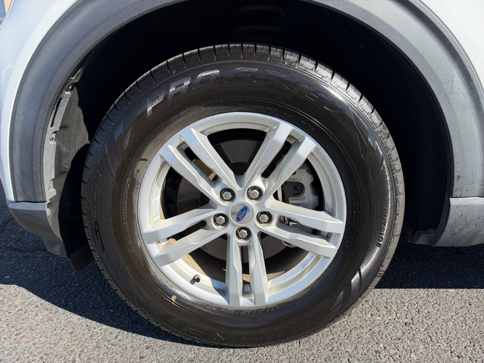 Used 2020 Ford Explorer XLT w/ Equipment Group 202A RWD image 24
