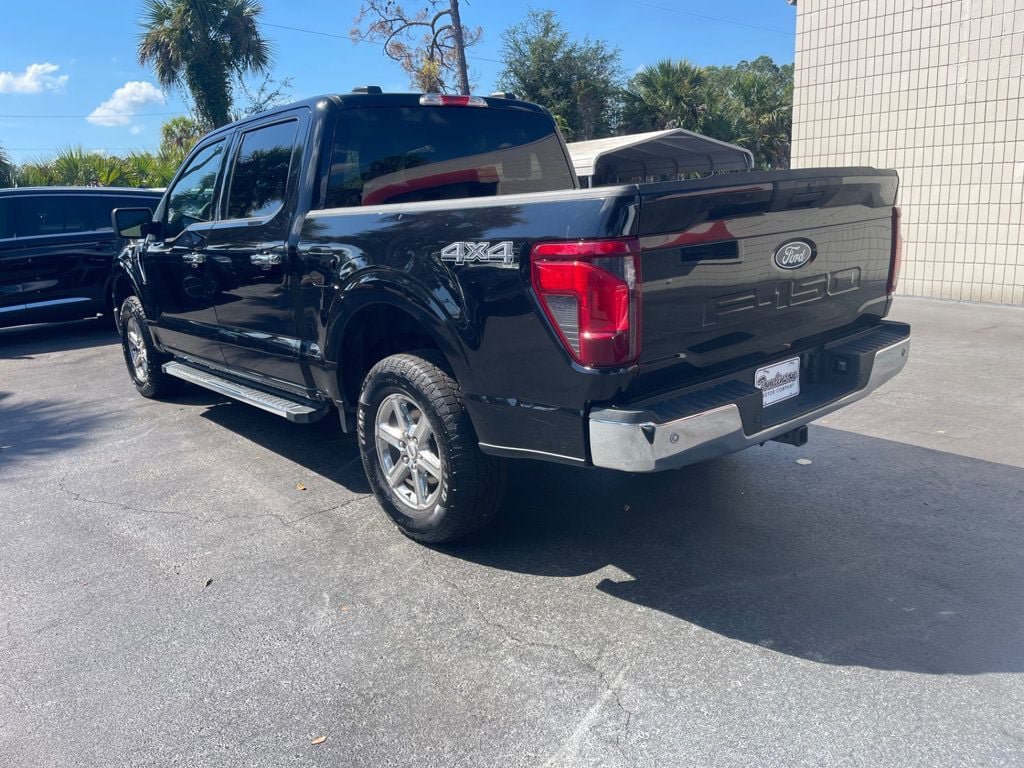Used 2025 Ford F150 XLT AWD/4WD image 3