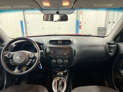 Used 2019 Kia Soul FWD image 10