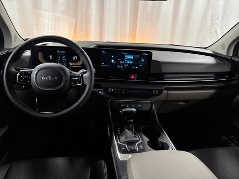 New 2026 Kia Carnival image 4