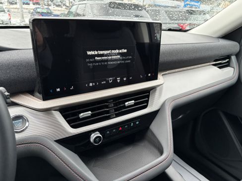 New 2026 Ford Explorer Active image 13