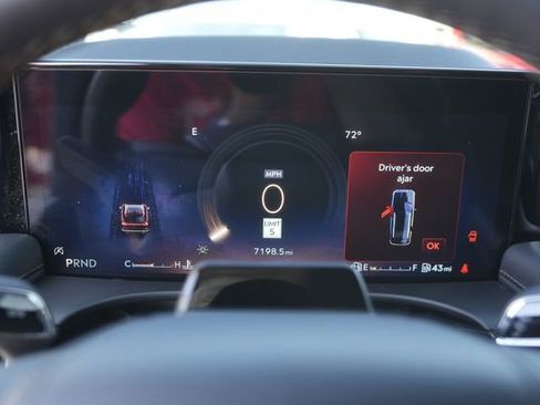 Used 2025 Lincoln Aviator Reserve w/ Equipment Group 201A image 27