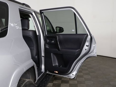 Used 2024 Toyota 4Runner TRD Off-Road Premium image 22