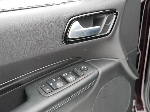 Certified 2024 Dodge Durango SXT w/ SXT Blacktop Group image 19