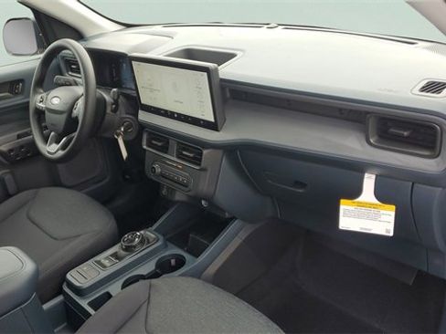 New 2025 Ford Maverick XL image 18