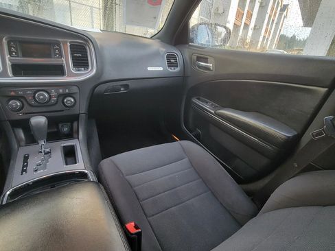 Used 2012 Dodge Charger SE image 12