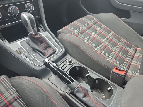 Used 2018 Volkswagen GTI S FWD image 23