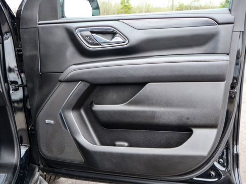 Used 2023 GMC Yukon SLT image 41