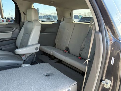 Used 2016 GMC Acadia SLT image 23