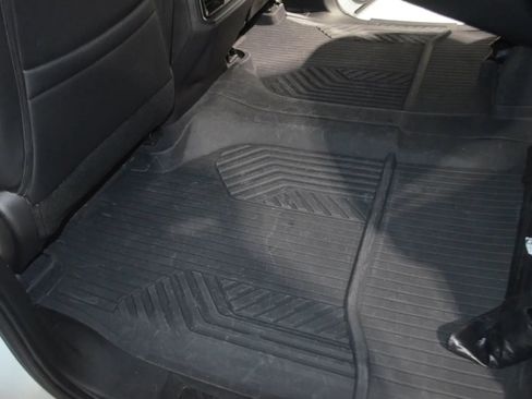 Used 2023 Chevrolet Silverado 1500 LT Trail Boss w/ Convenience Package II image 18