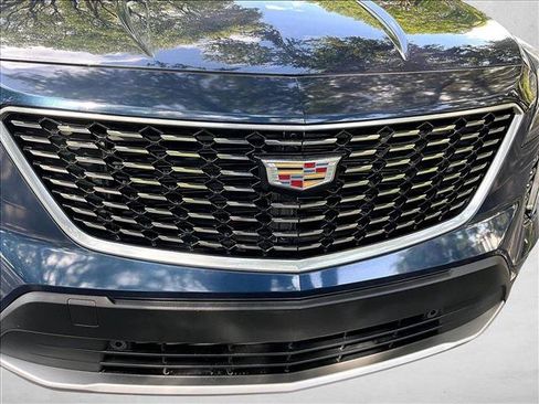 Used 2019 Cadillac XT4 Premium Luxury w/ Driver Awareness Package FWD image 30