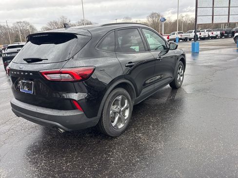 Used 2025 Ford Escape ST-Line w/ Tech Pack #1 image 8