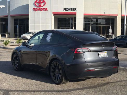 Used 2024 Tesla Model Y Performance image 5