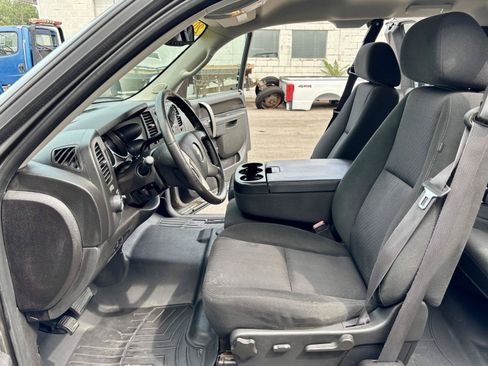 Used 2013 Chevrolet Silverado 1500 LT AWD/4WD image 2