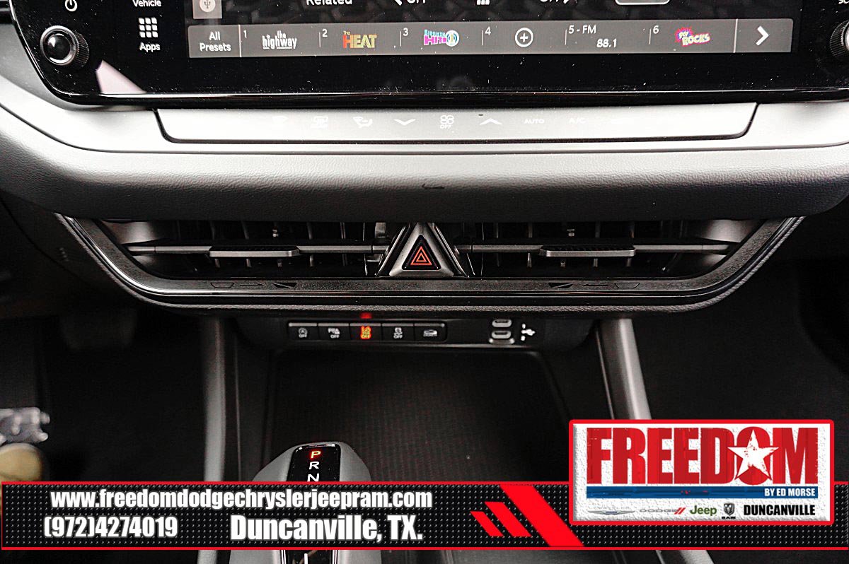 New 2026 Dodge Charger Scat Pack w/ Blacktop Package AWD/4WD image 17
