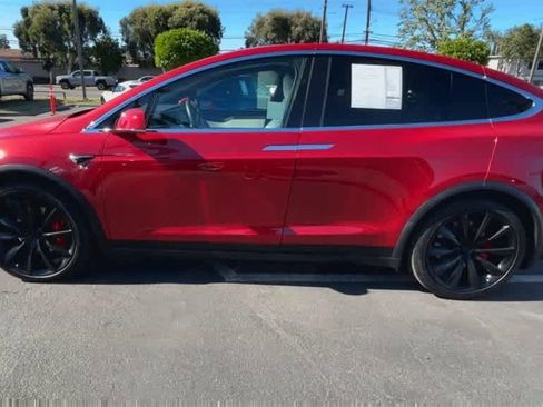 Used 2021 Tesla Model X Performance image 5