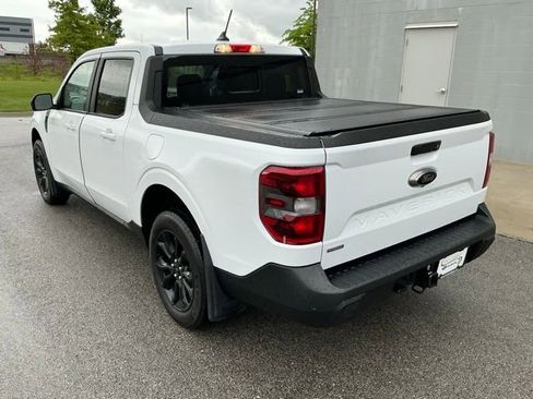 Used 2024 Ford Maverick Lariat w/ Black Appearance Package FWD image 2
