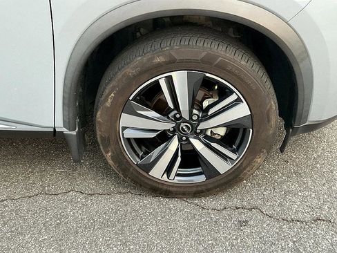 Certified 2023 Nissan Rogue SL image 10